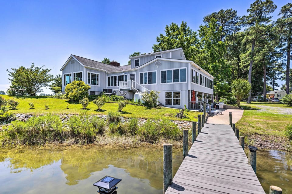 House (4 Bedrooms) | Front of property