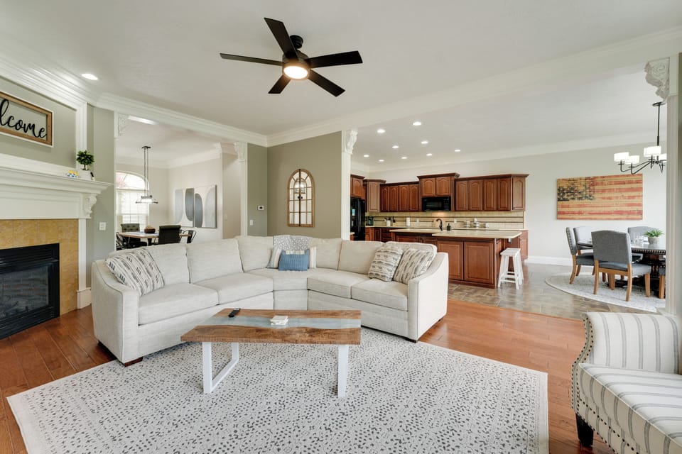 House (6 Bedrooms) | Interior