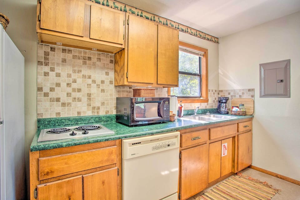 House (2 Bedrooms) | Interior