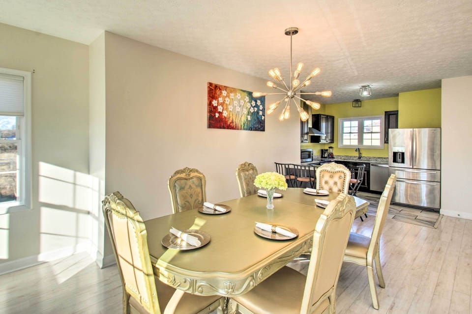 House (4 Bedrooms) | Interior