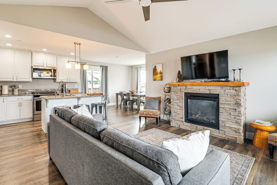 House (2 Bedrooms) | Front of property