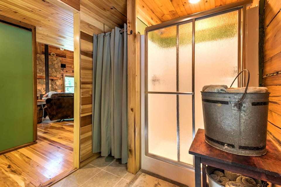 House (1 Bedroom) | Interior