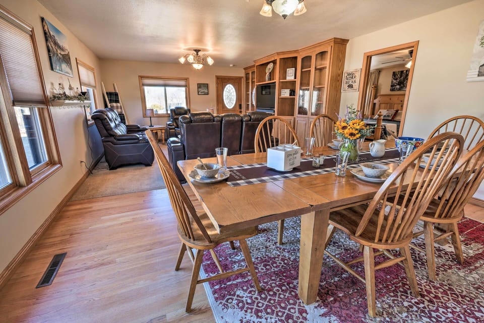 House (4 Bedrooms) | Interior