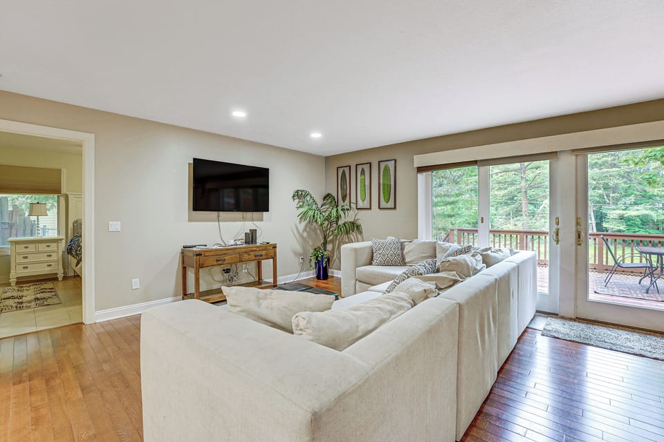 House (5 Bedrooms) | Interior