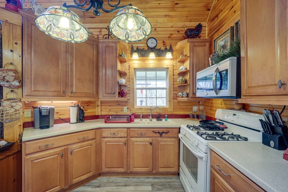 House (2 Bedrooms) | Interior