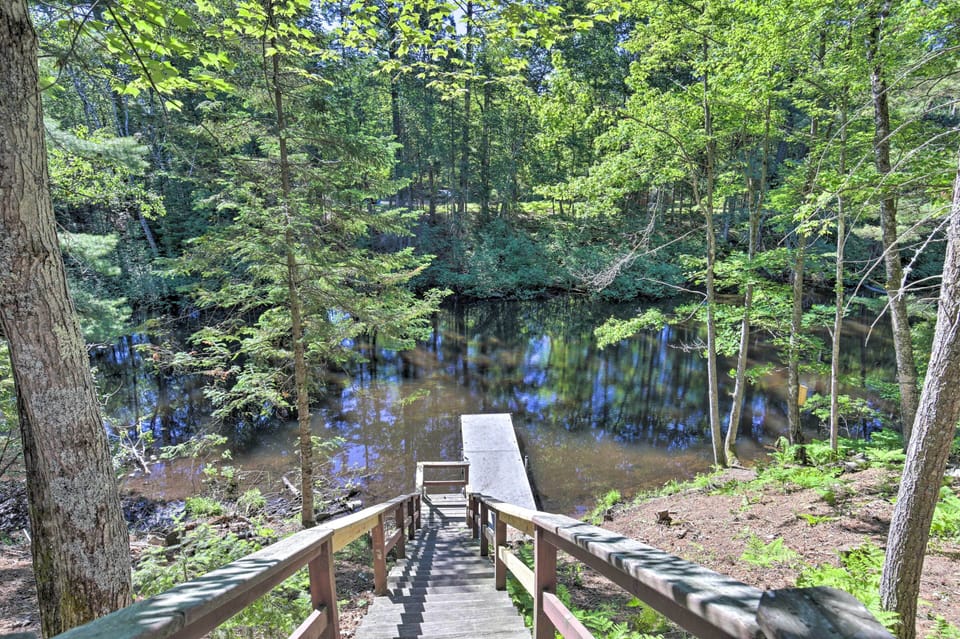 'deerskin Lodge' w/ Boat Dock & Fire Pit! Cottage in Wisconsin