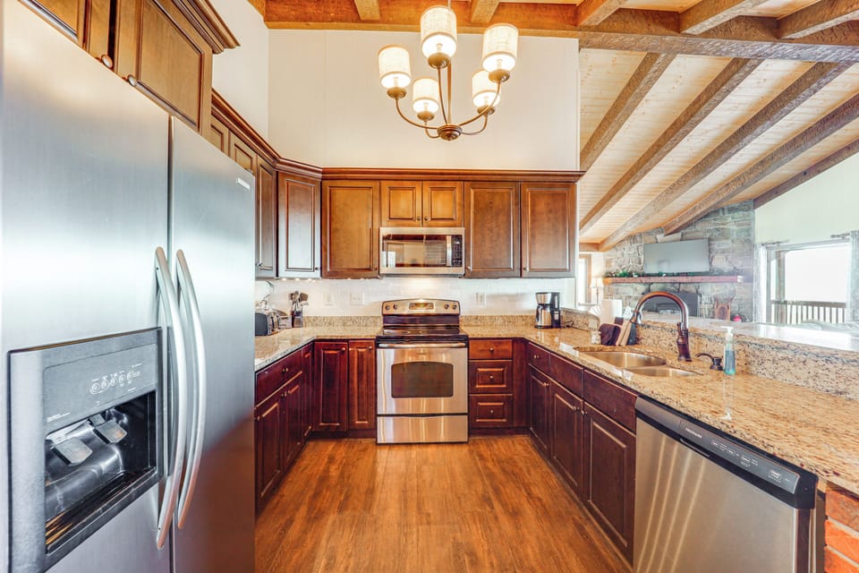 House (4 Bedrooms) | Interior