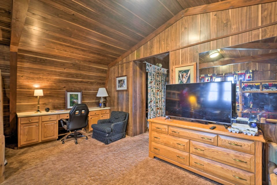House (4 Bedrooms) | Interior
