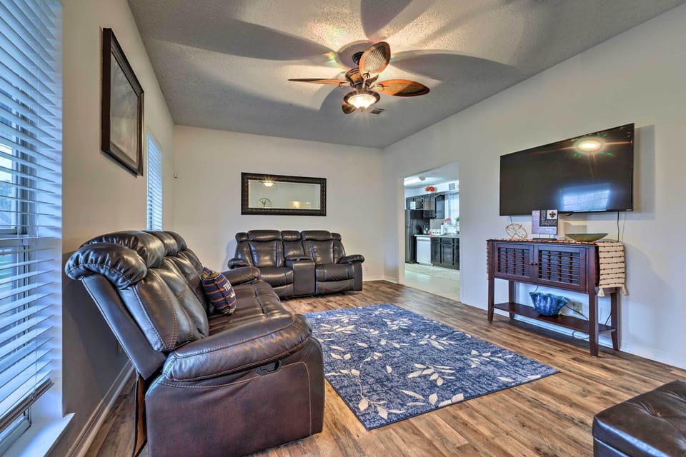 House (3 Bedrooms) | Front of property