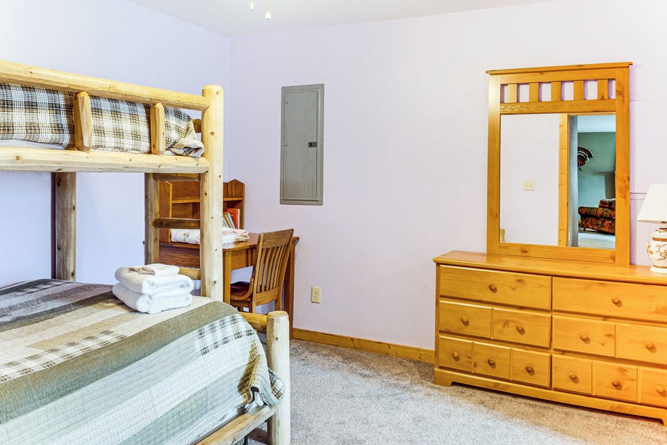 House (2 Bedrooms) | Interior