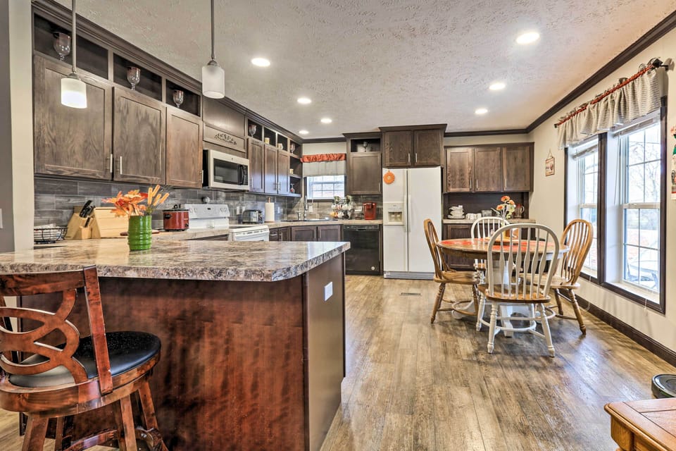 House (2 Bedrooms) | Interior