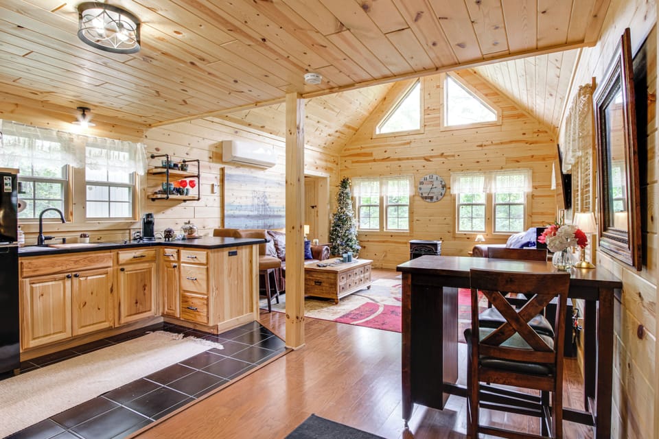 House (2 Bedrooms) | Interior