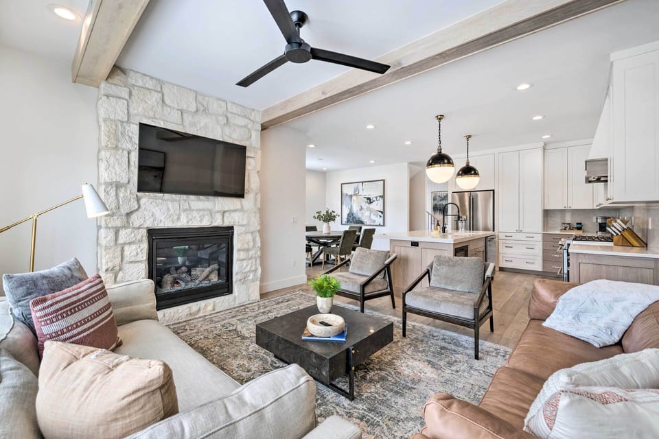 Apartment (4 Bedrooms) | Front of property