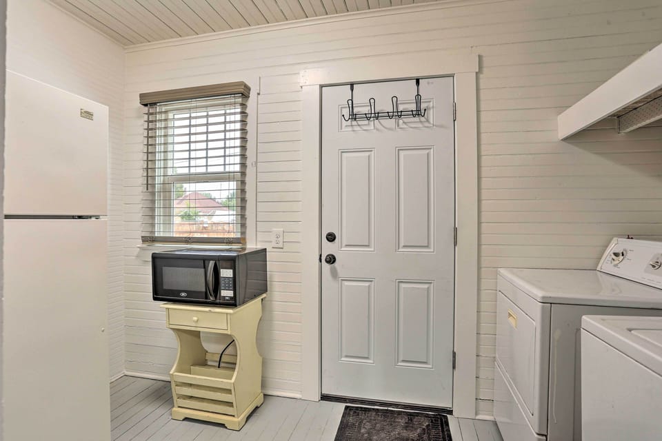 House (1 Bedroom) | Interior