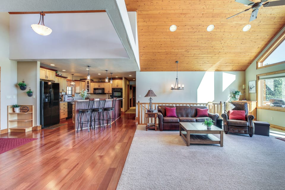 House (4 Bedrooms) | Interior