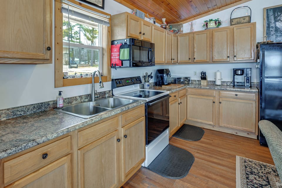 House (2 Bedrooms) | Interior