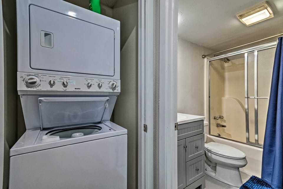 Mount Ida Condo - Walk to Lake Ouachita! Apartment in Lake Ouachita
