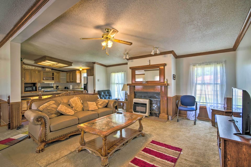 House (3 Bedrooms) | Front of property