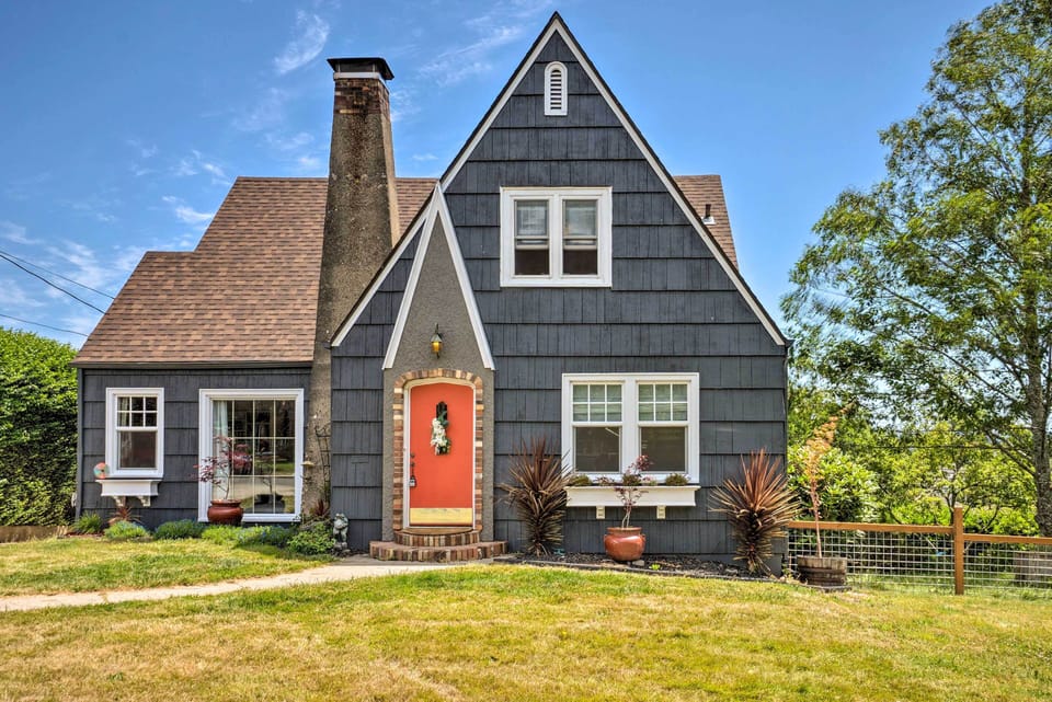 House (4 Bedrooms) | Front of property