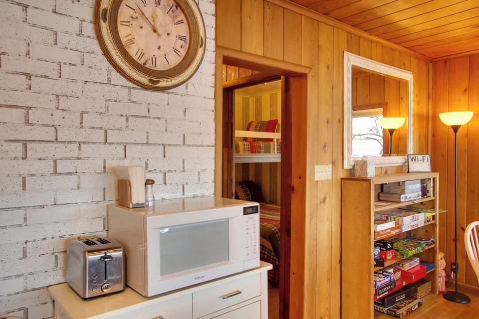 House (2 Bedrooms) | Interior