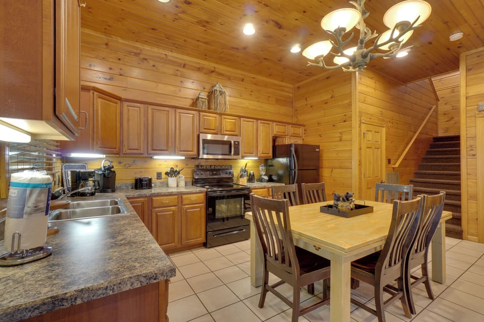 House (2 Bedrooms) | Interior