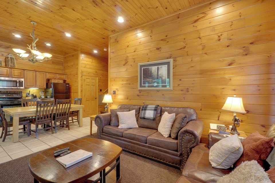 House (2 Bedrooms) | Interior