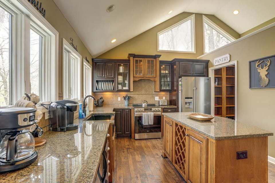House (4 Bedrooms) | Interior