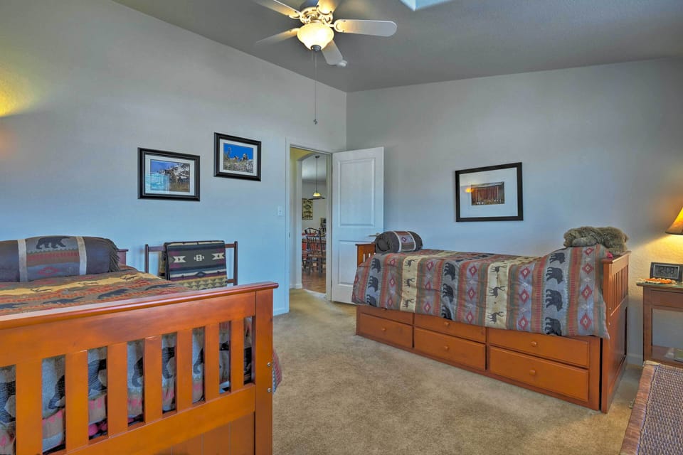 House (3 Bedrooms) | Interior