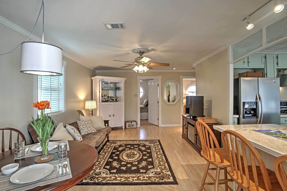 House (2 Bedrooms) | Interior