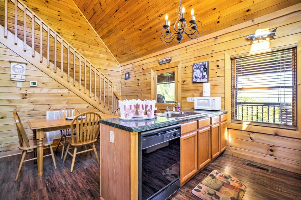 House (2 Bedrooms) | Interior