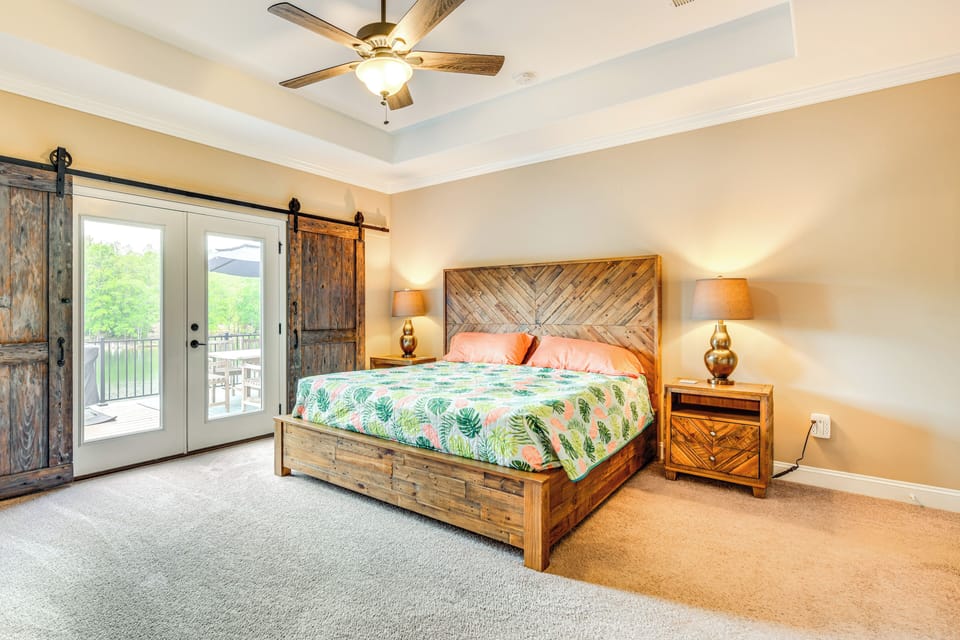 Waterfront Lake Anna Home w/ Dock, Beach & Kayaks! Cottage in Lake Anna