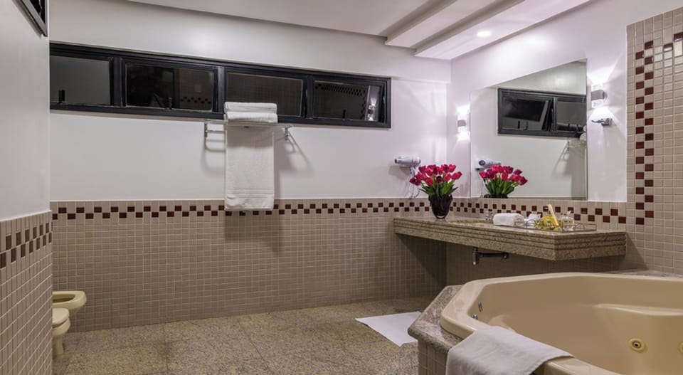 Presidential Suite, Jetted Tub | Bathroom | Shower, free toiletries, hair dryer, bidet