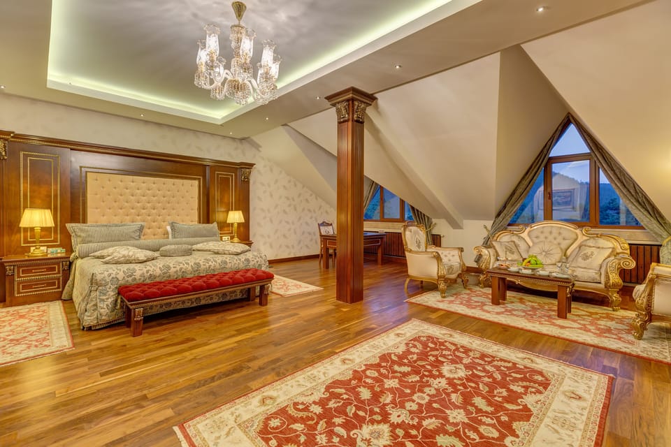 King Room | Minibar, in-room safe, free WiFi, bed sheets