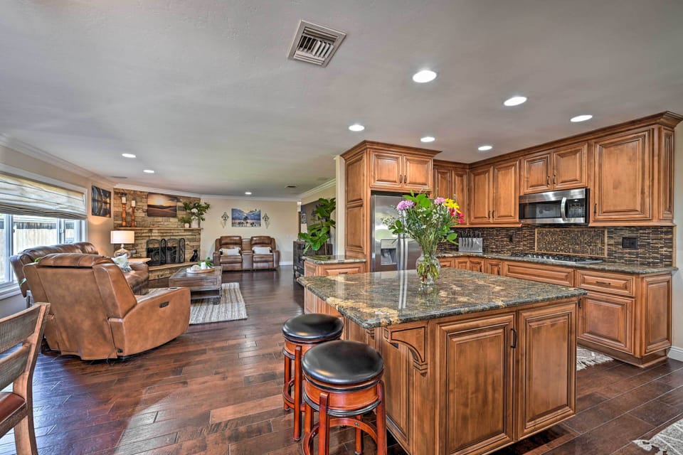House (3 Bedrooms) | Interior