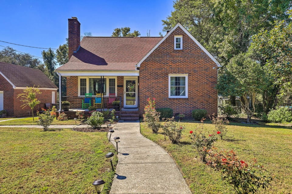 House (5 Bedrooms) | Front of property