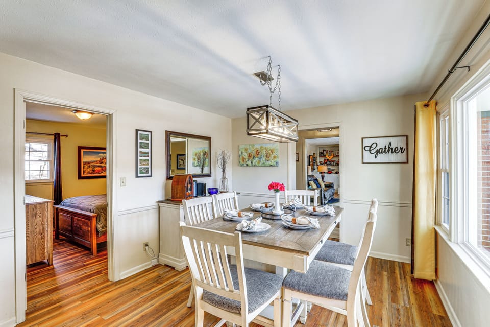 House (3 Bedrooms) | Interior