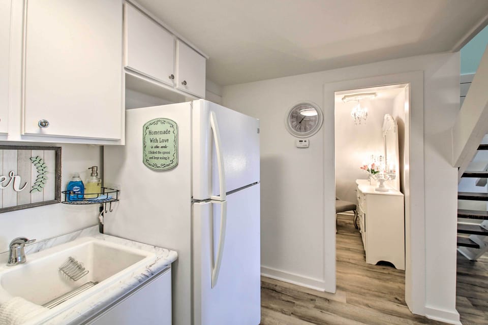 House (2 Bedrooms) | Interior