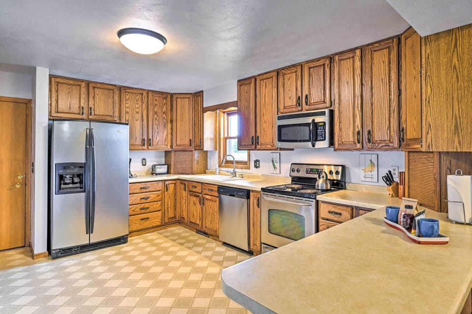 House (3 Bedrooms) | Interior