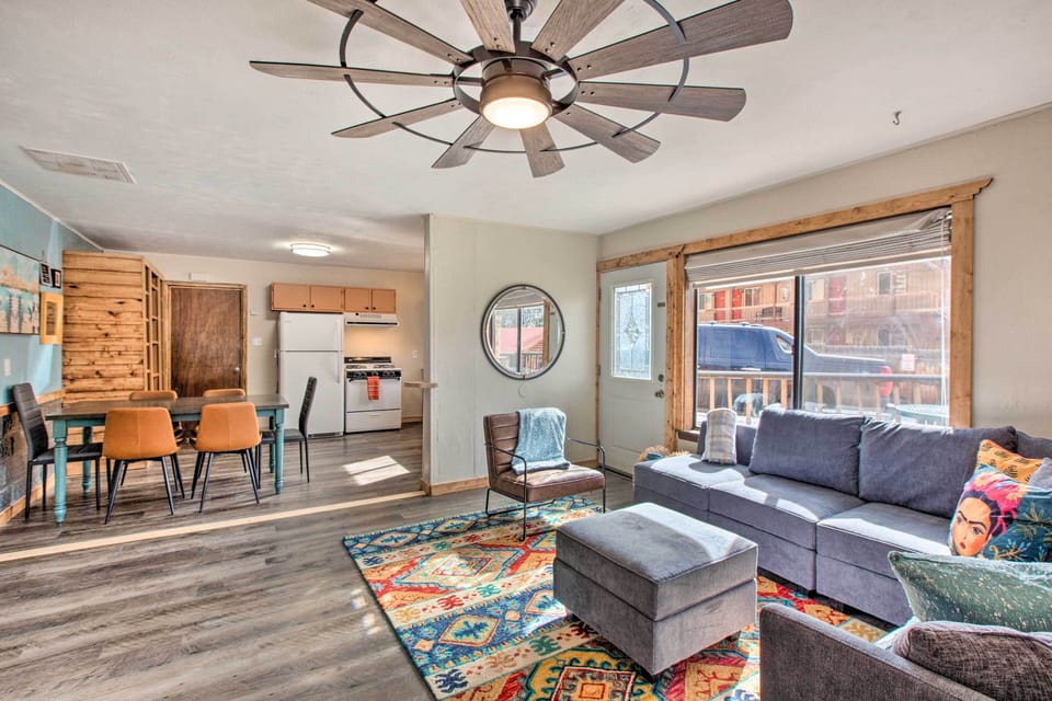 Apartment (2 Bedrooms) | Front of property