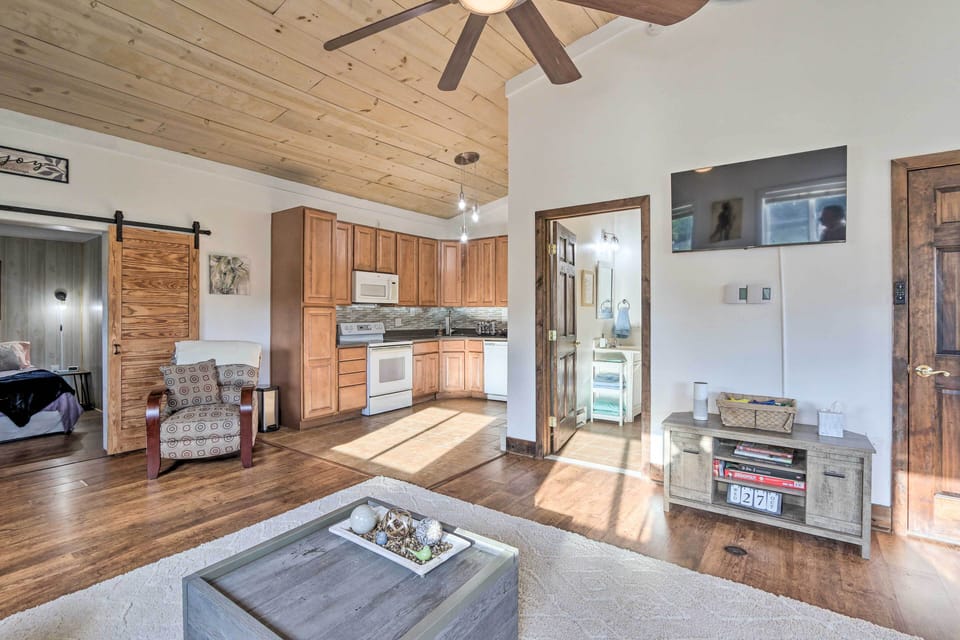 House (1 Bedroom) | Interior