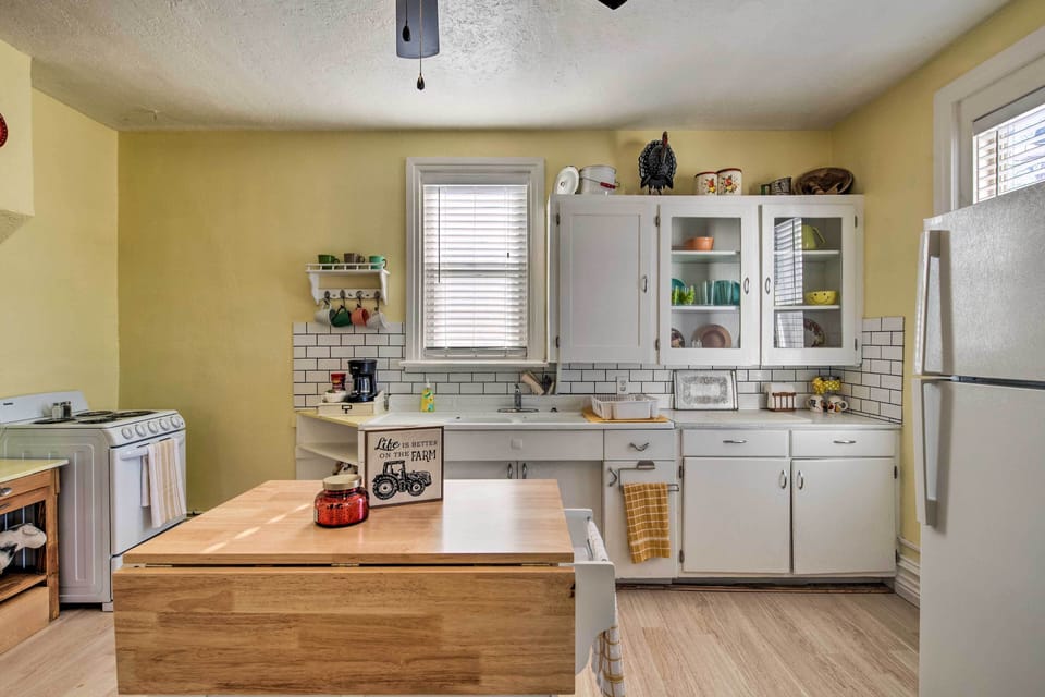 House (2 Bedrooms) | Interior