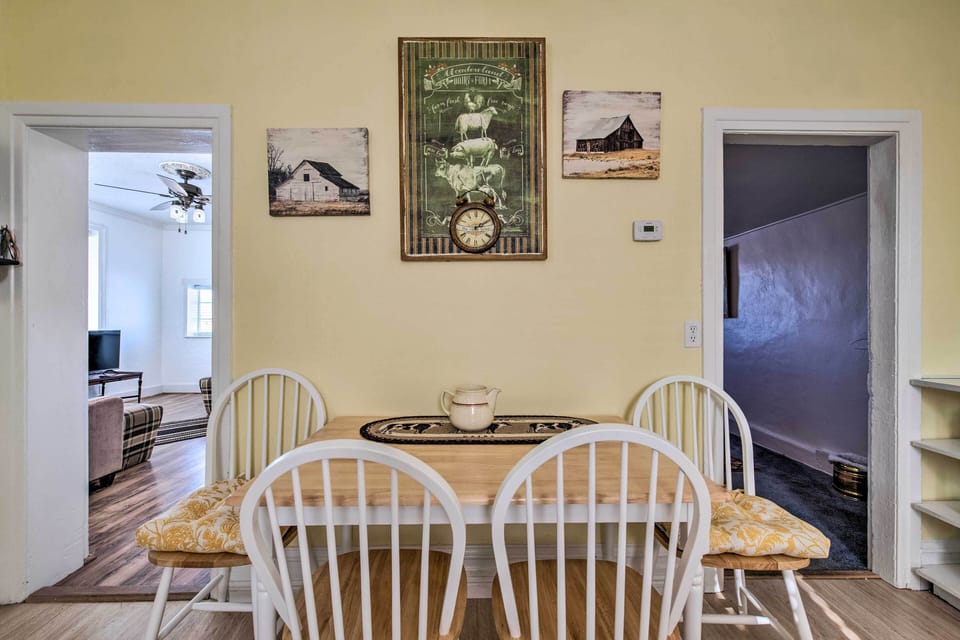 House (2 Bedrooms) | Interior