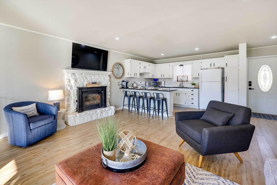 House (4 Bedrooms) | Front of property