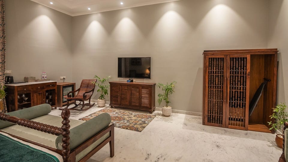 Villa with Plunge Pool | Premium bedding, Select Comfort beds, minibar, desk