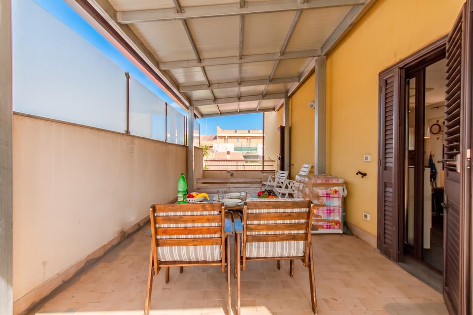 Family Apartment, 2 Bedrooms, Microwave (Vicerè Apartment With AC and Wi-Fi) | Outdoor dining