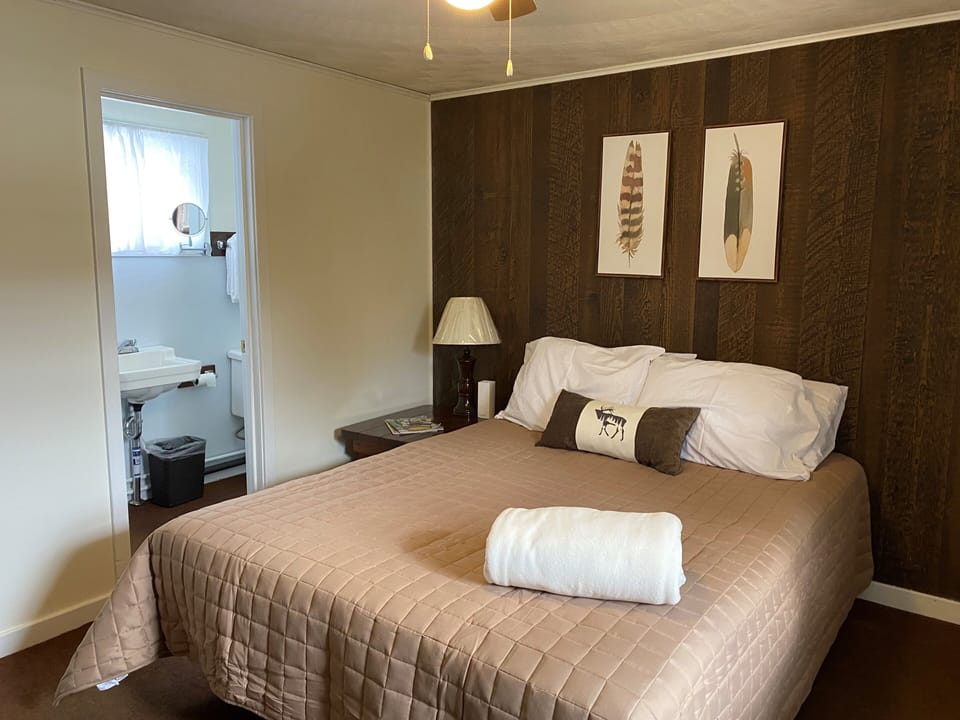 Blackout drapes, WiFi (free), individually decorated