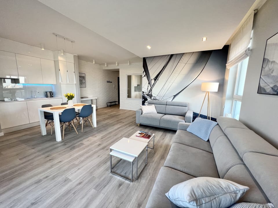 Comfort Apartment, 1 Bedroom, Balcony, Tower | Premium bedding, blackout drapes, iron/ironing board, WiFi (free)