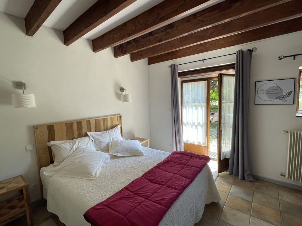 Basic Double Room | Blackout drapes, free WiFi, bed sheets