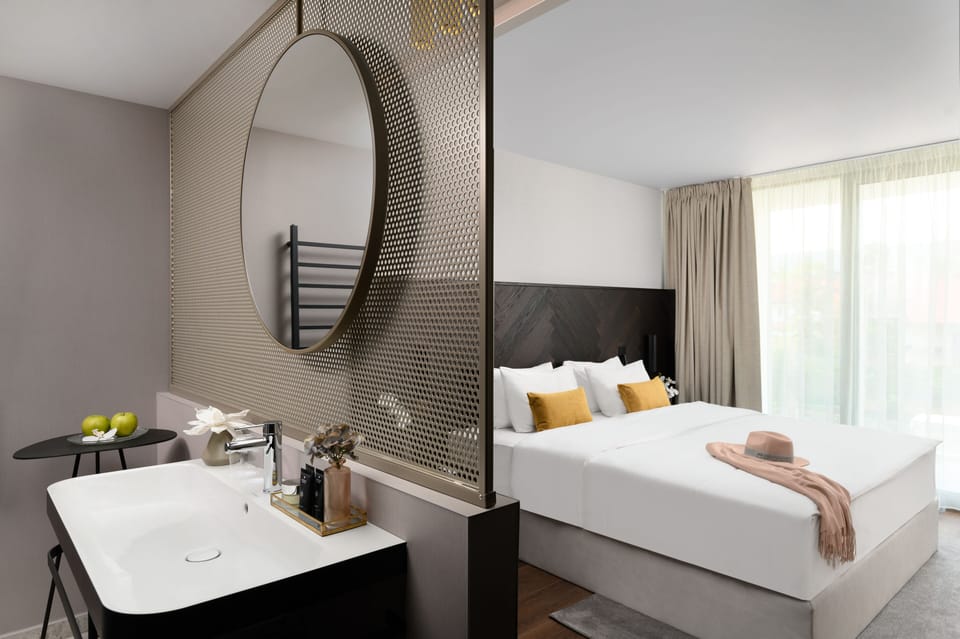 Superior Room | Premium bedding, minibar, in-room safe, desk