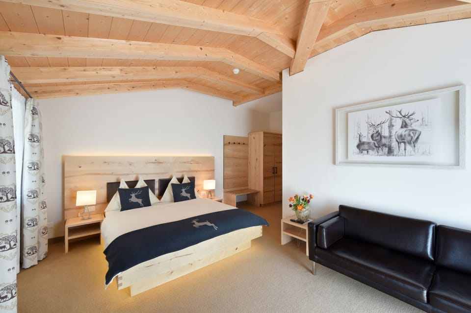 Standard Double Room | In-room safe, cribs/infant beds, rollaway beds, free WiFi